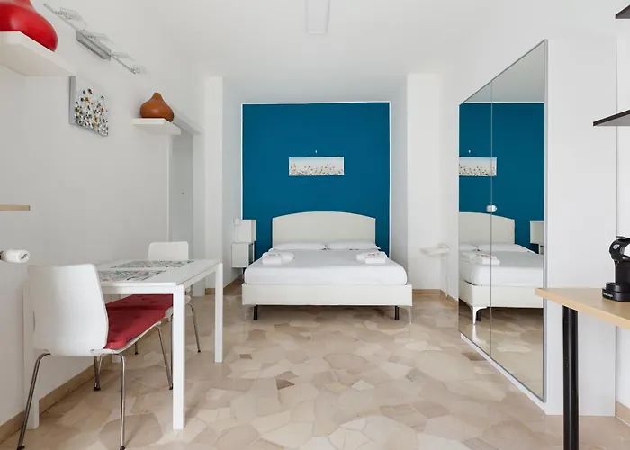 Apartament Lorenteggio-piazza Frattini Balcony Mediolan