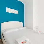 Lorenteggio-piazza Frattini Balcony Apartman Milánó